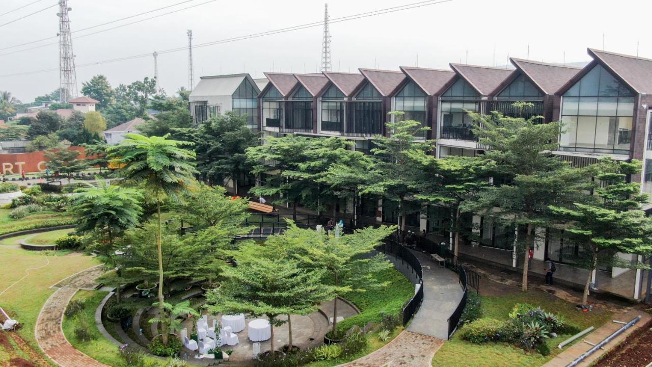Stay G Royal Sentul Park By Grandhika Kedungmanggu Esterno foto
